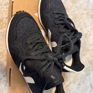 Veja Black and White flannel Women's Sneakers